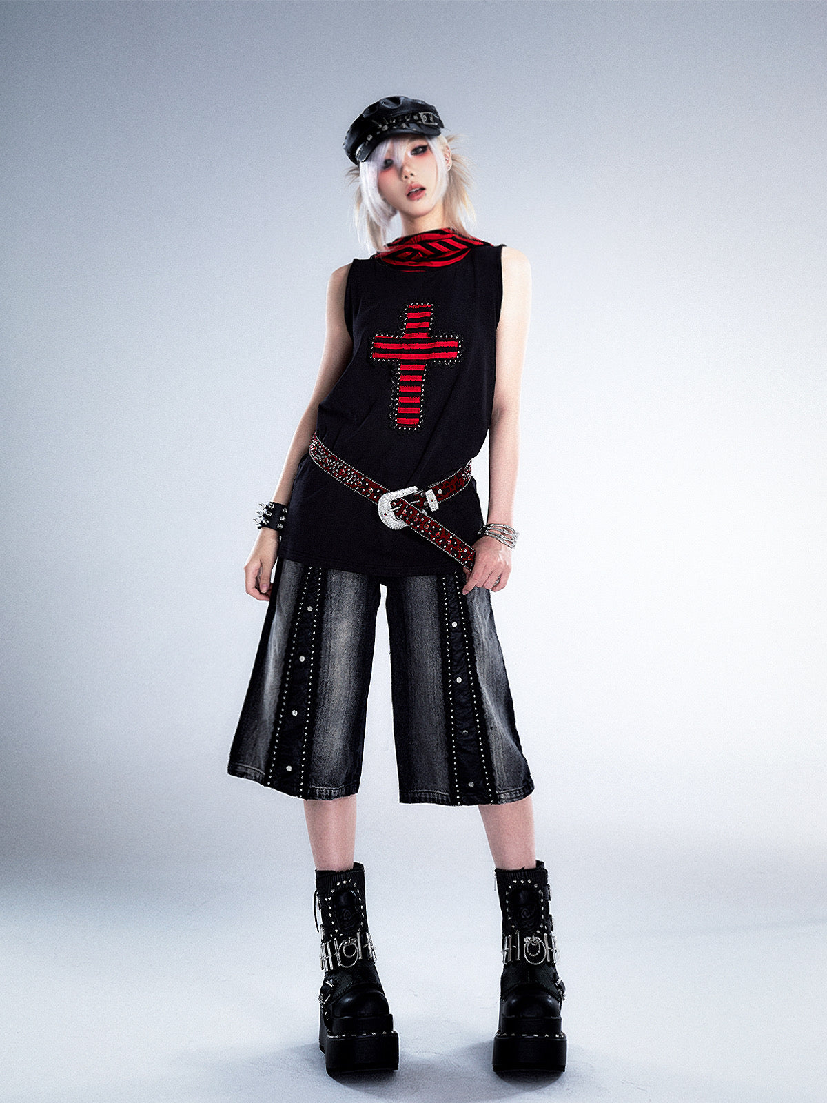 Studs Patchwork Washed Wide-Leg Cropped Denim Jeans NA8124