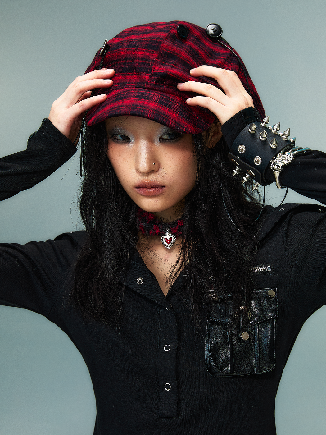 Handcrafted Button Strap Red Plaid Beret Hat NA8136