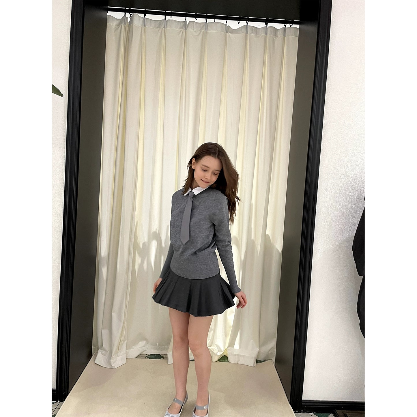 Collar Knit Sweater & Pleats Short Skirt Setup NA5951