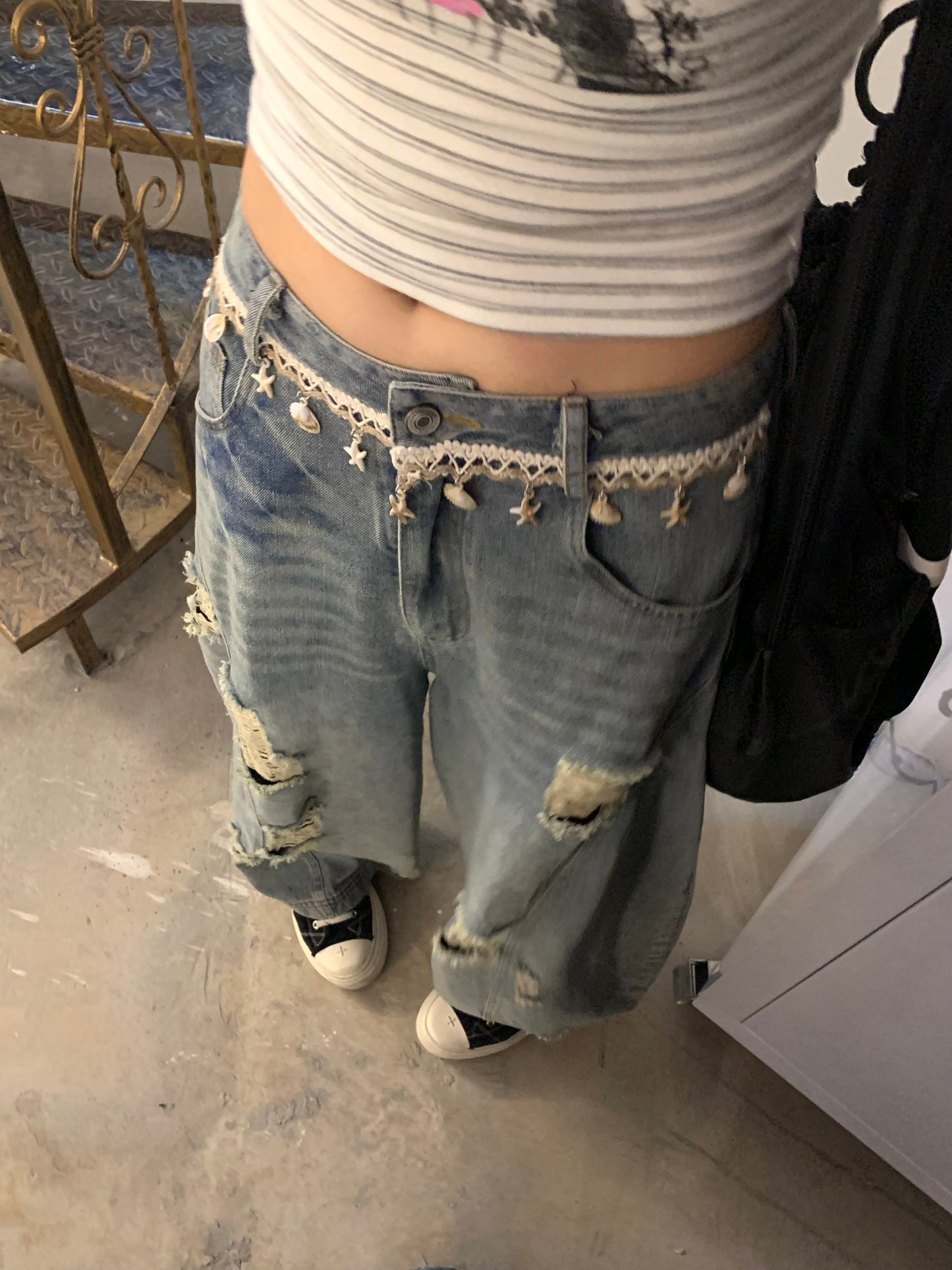 Washed Damage Wide Leg Shell Decoration Denim Jeans NA9258