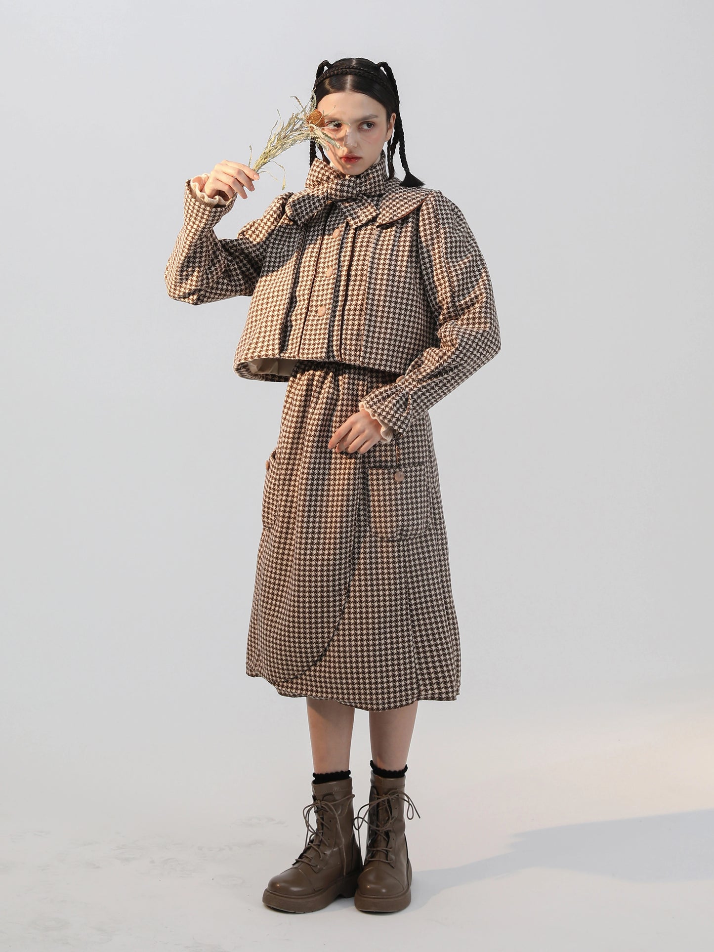 Plaid Wool Candy Sleeve Jacket & Half Skirt Setup NA5836