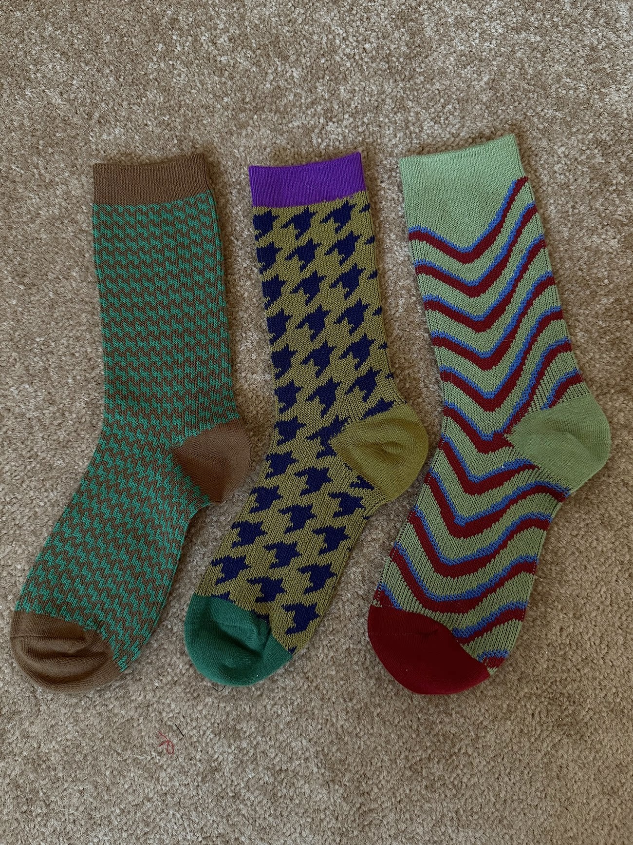 Houndstooth Geometric Stripe Pattern Mid Calf Socks NA9181