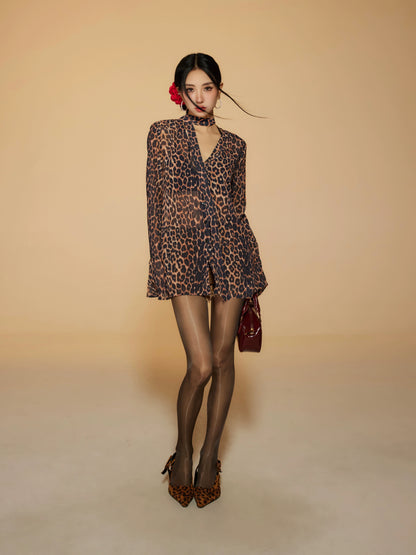 Leopard Pattern Chiffon V-neck Flare Sleeves Shirt NA3593