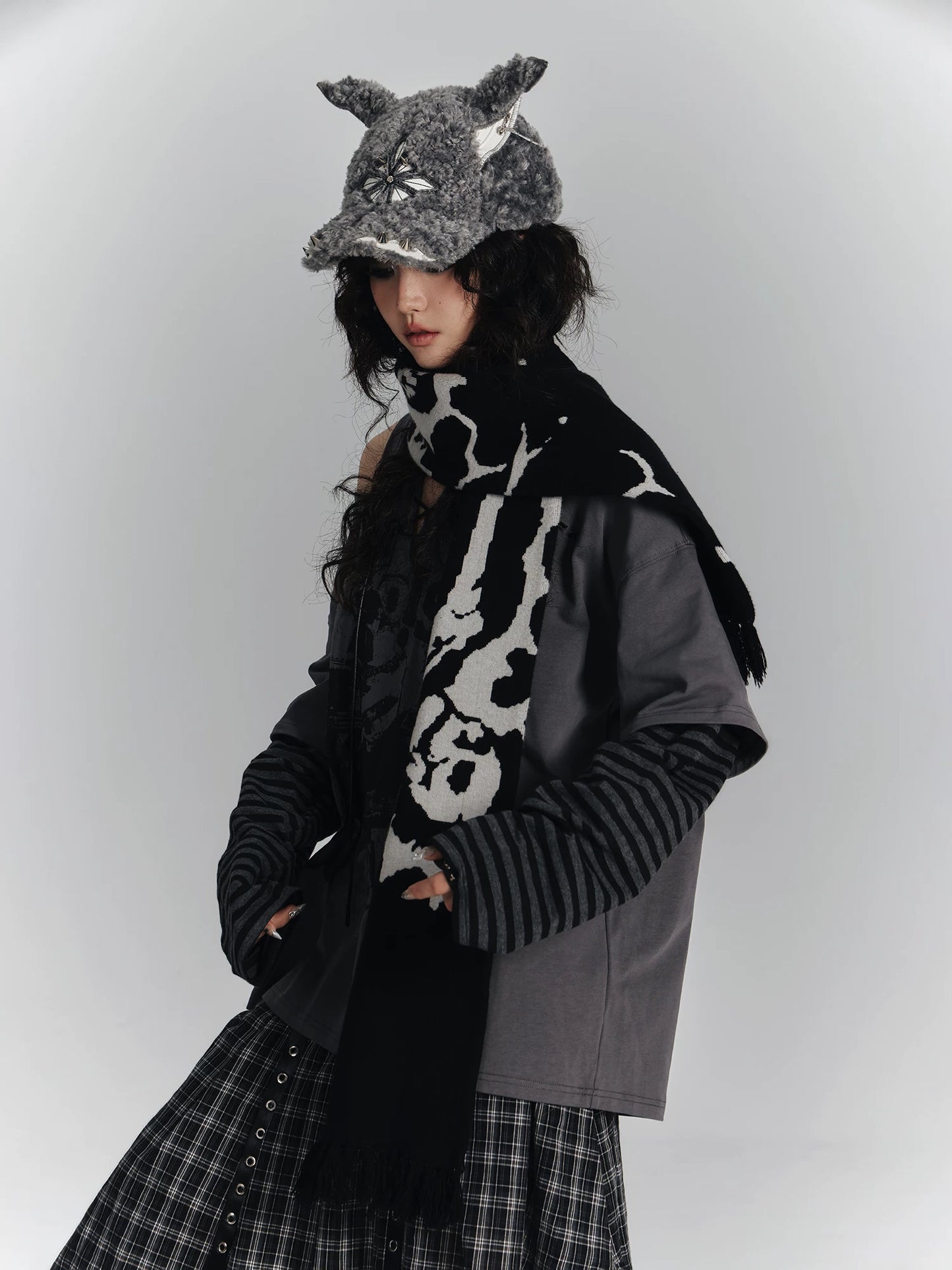 NA8917 YUKAHOUSE original punk warm scarf subculture dark sweet cool scarf atmosphere sense versatile for men and women NA8917