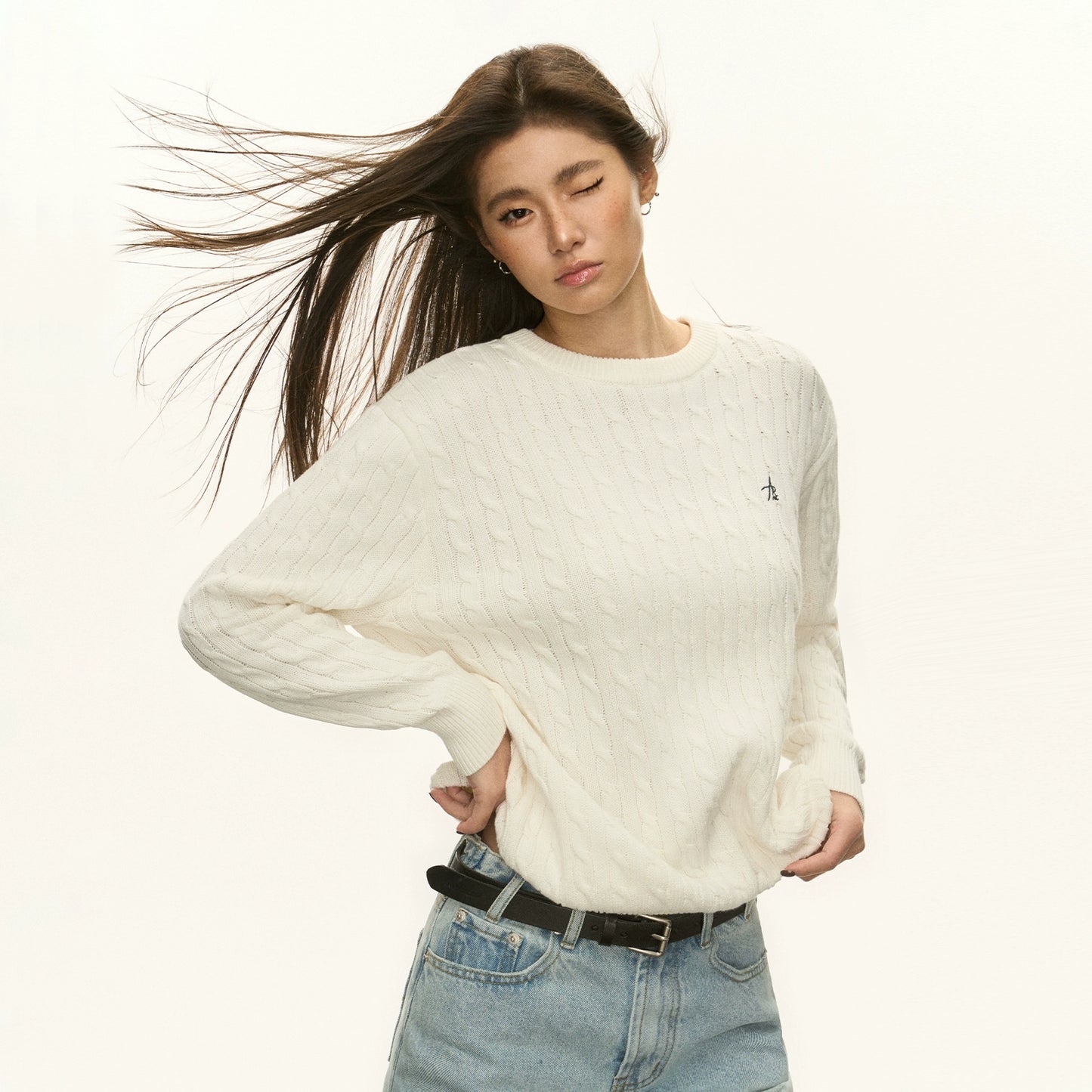 Oversize Round Neck Knit Sweater NA5286