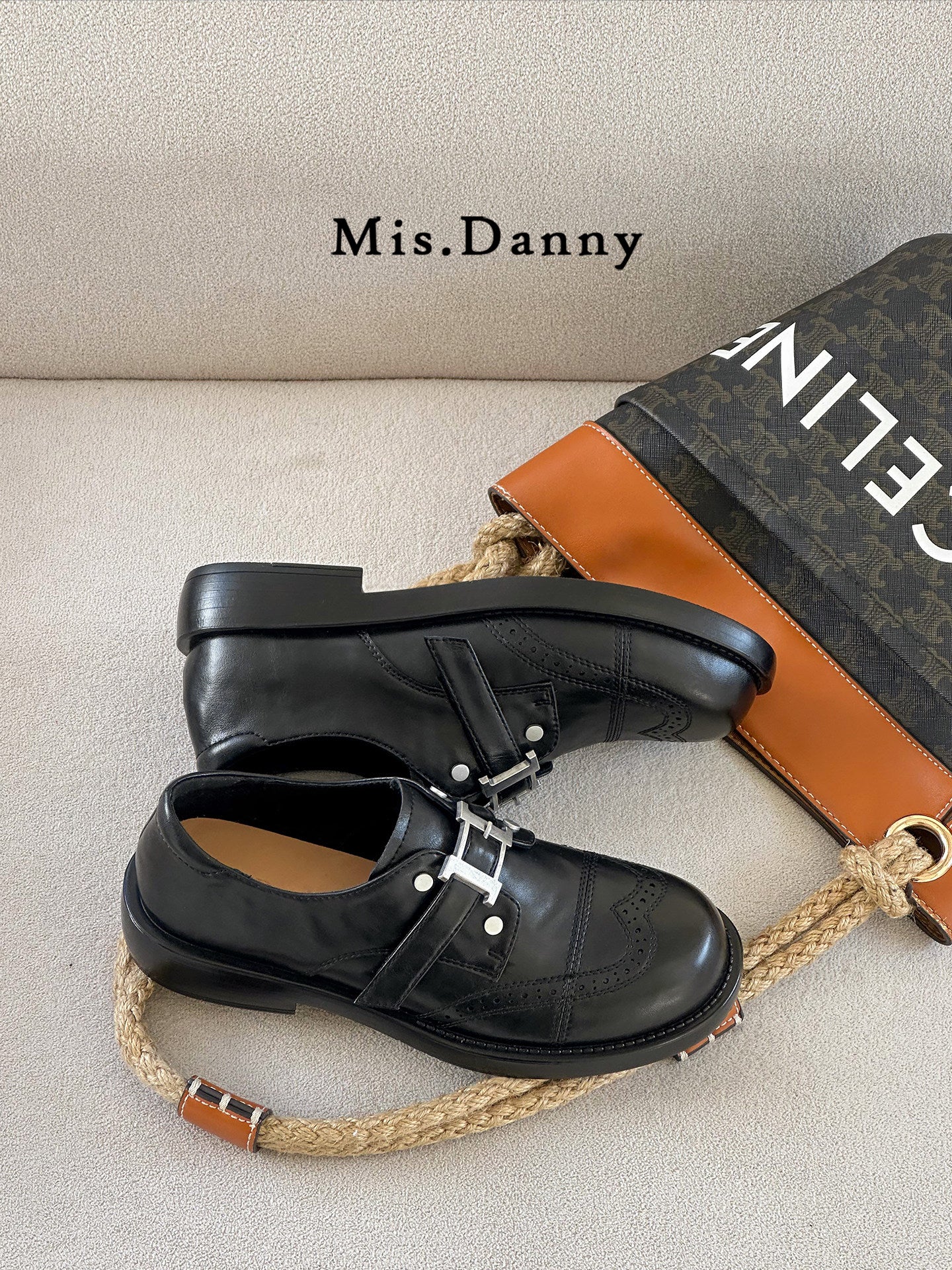 Buckle Strap PU Leather Shoes NA8703