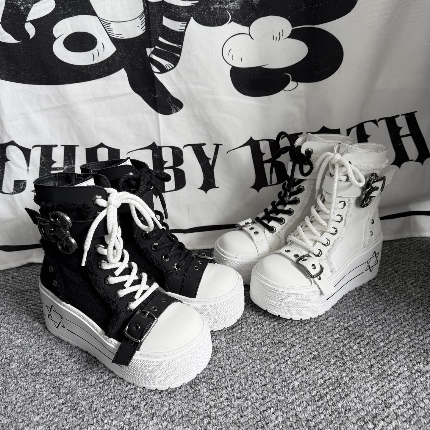 Punk Canvas Platform Sneaker Boots NA8478