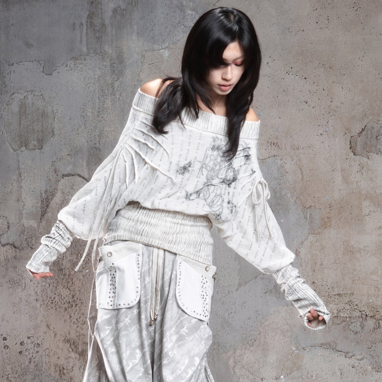 Floral Off-Shoulder Knit Sweater NA8360