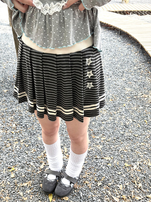 Star Print Pleated Striped Short Skirt NA9276