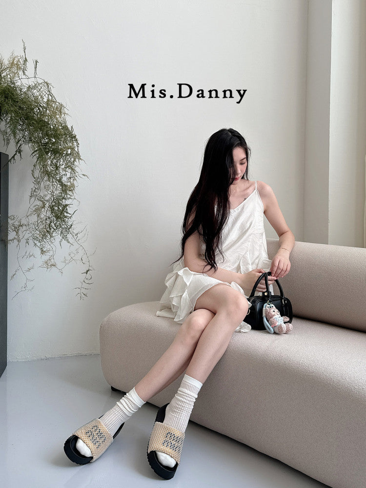 Mesh Strap Sporty Sandals NA8655