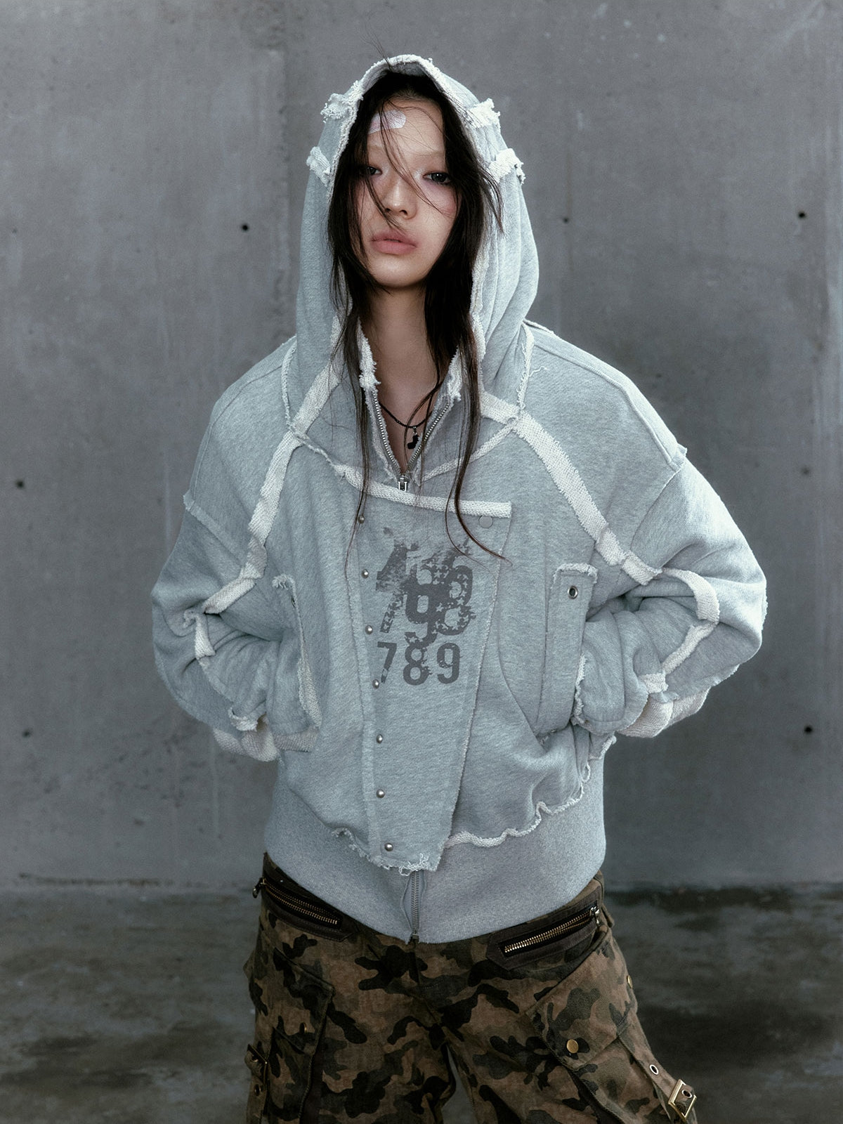 Thumb Holes Print Zipper Hoodie NA6043