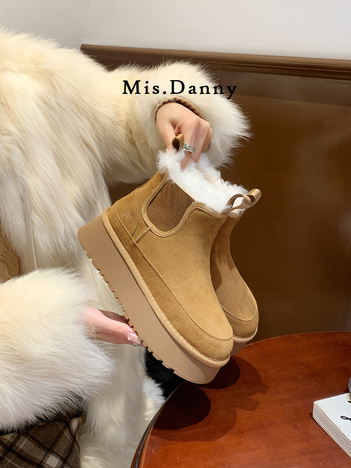 Fake Fur Lined Platform Chelsea Boots NA8660