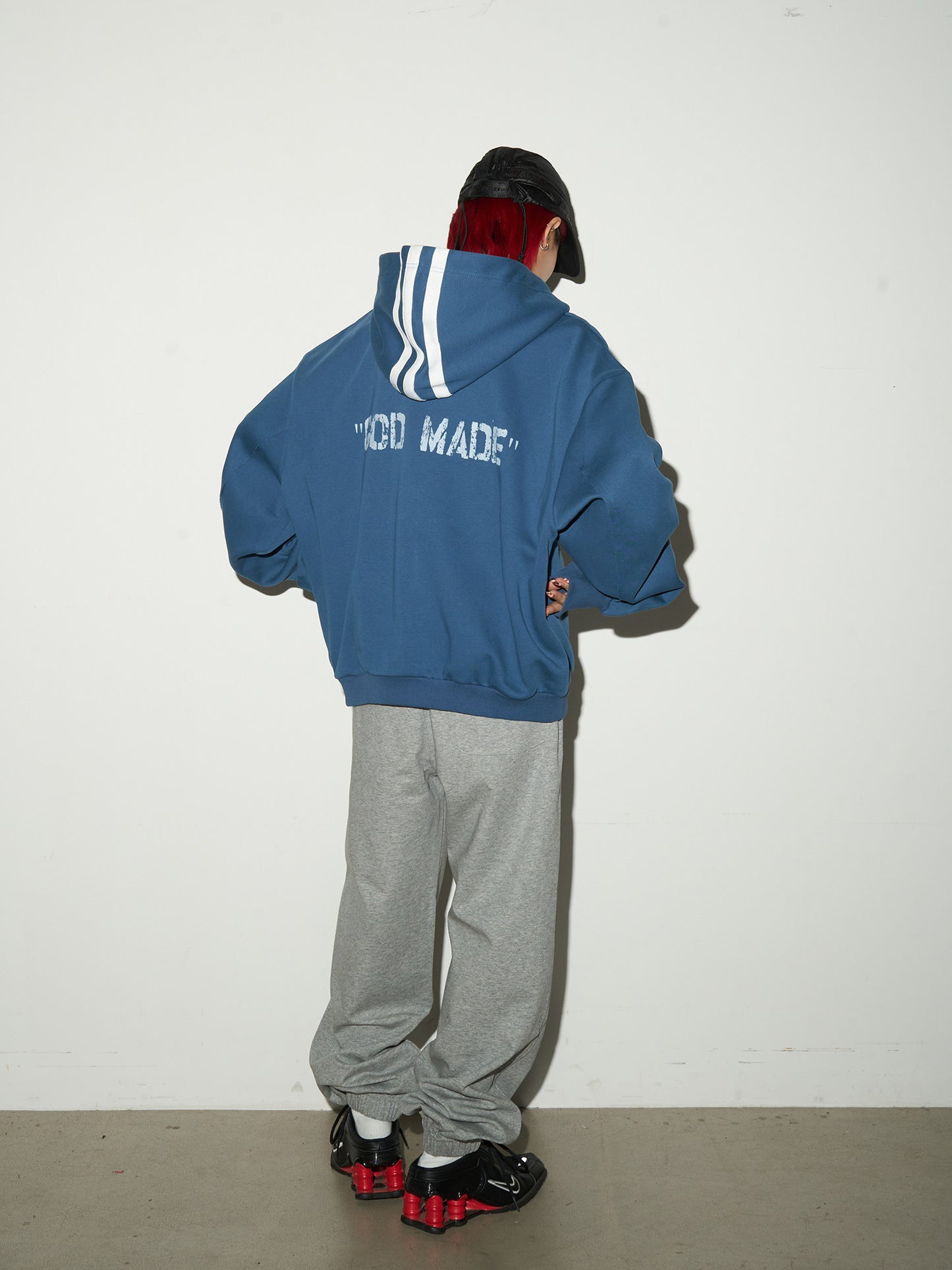 Short V-neck Pullover Hoodie NA9042