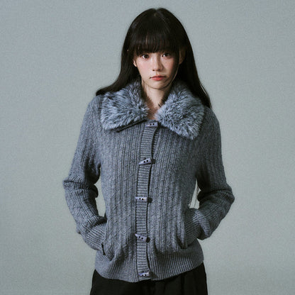 Slim Detachable Fur Collar Horn Button Sweater Jacket NA8790