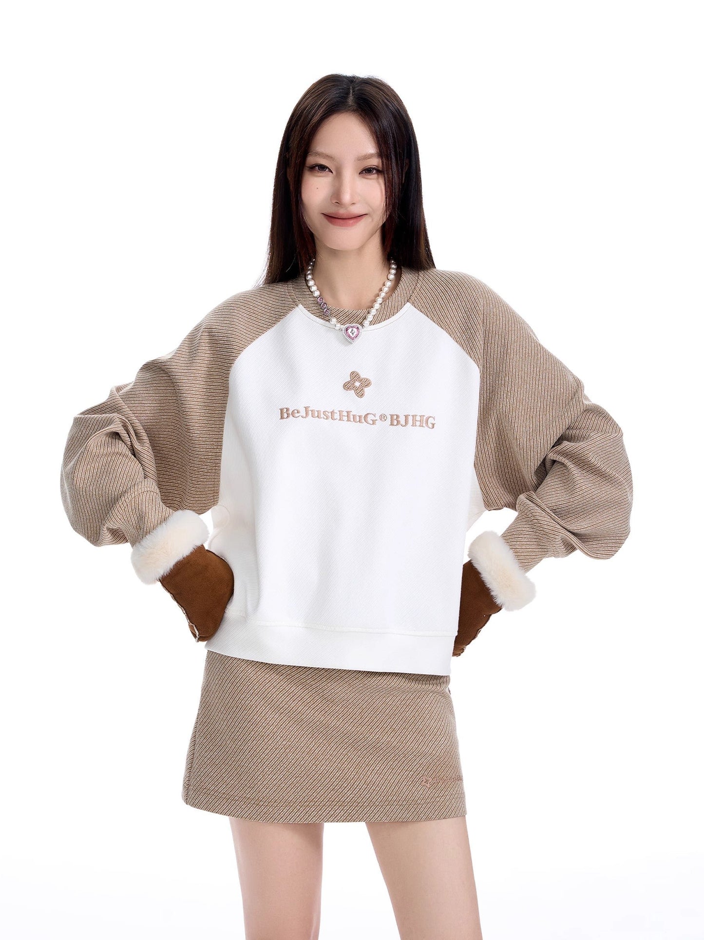 Oversize Short Round Neck Sweatshirt NA6112