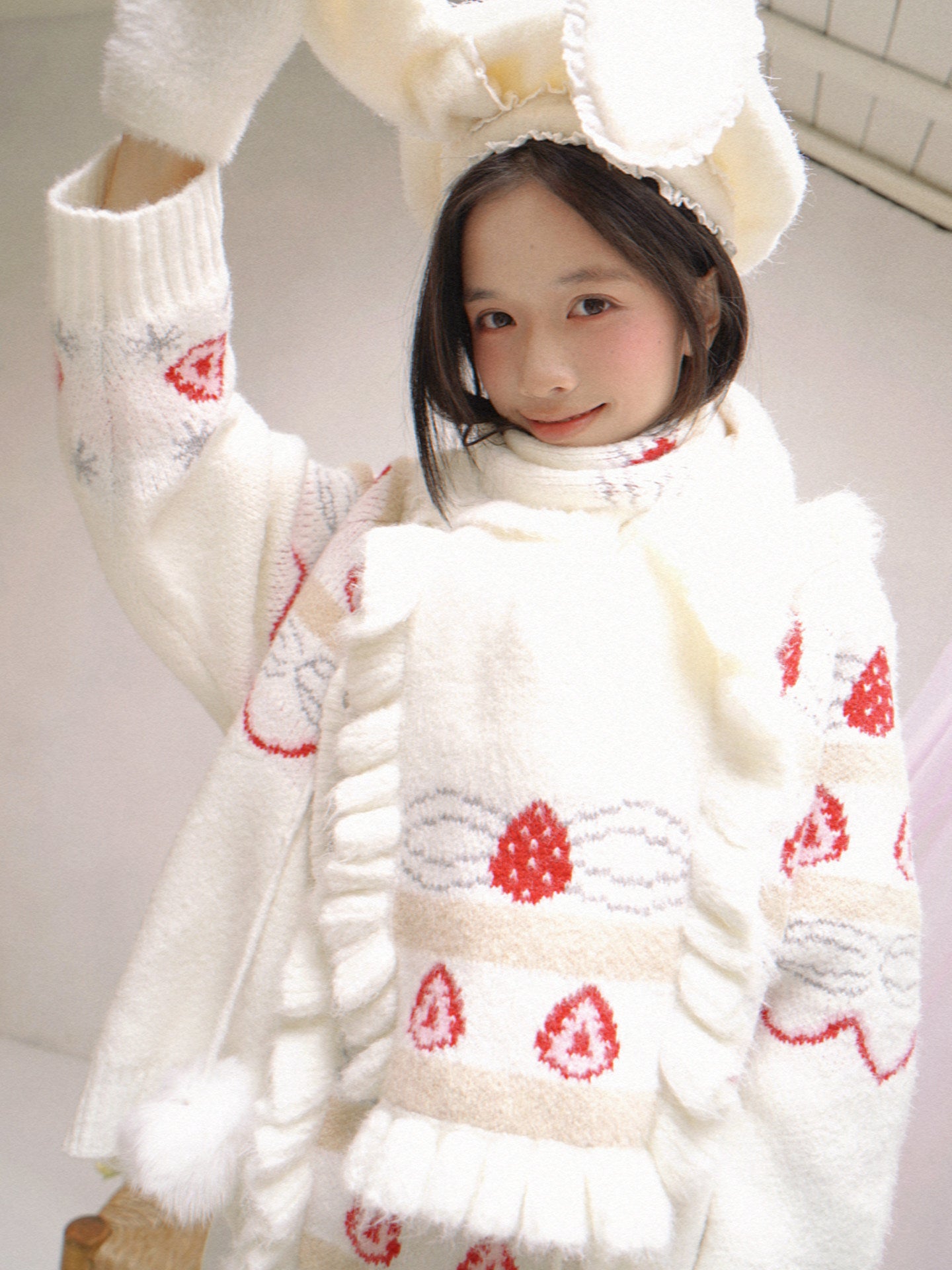 Strawberry Cake Jacquard Scarf NA8297