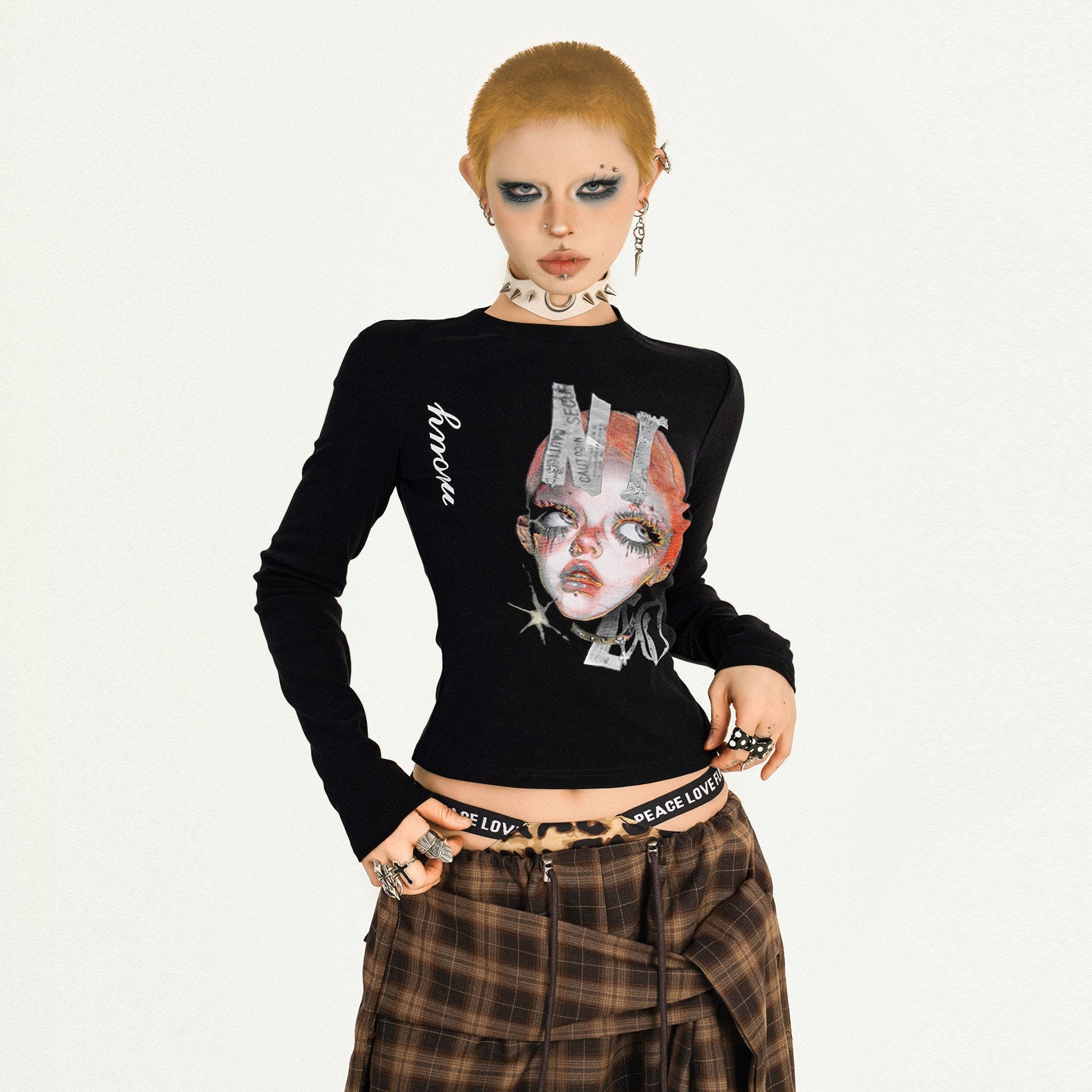 Portrait Print Fitted Short Sleeve T-Shirt NA8603