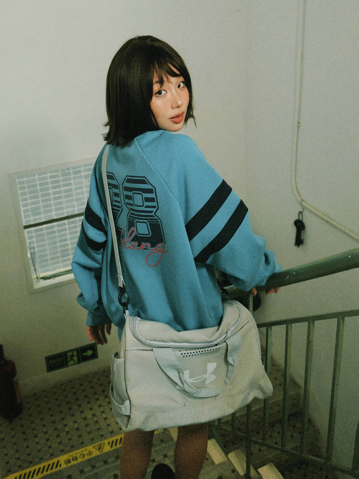 Contrast Graphic Oversize Knit Sweater NA9402