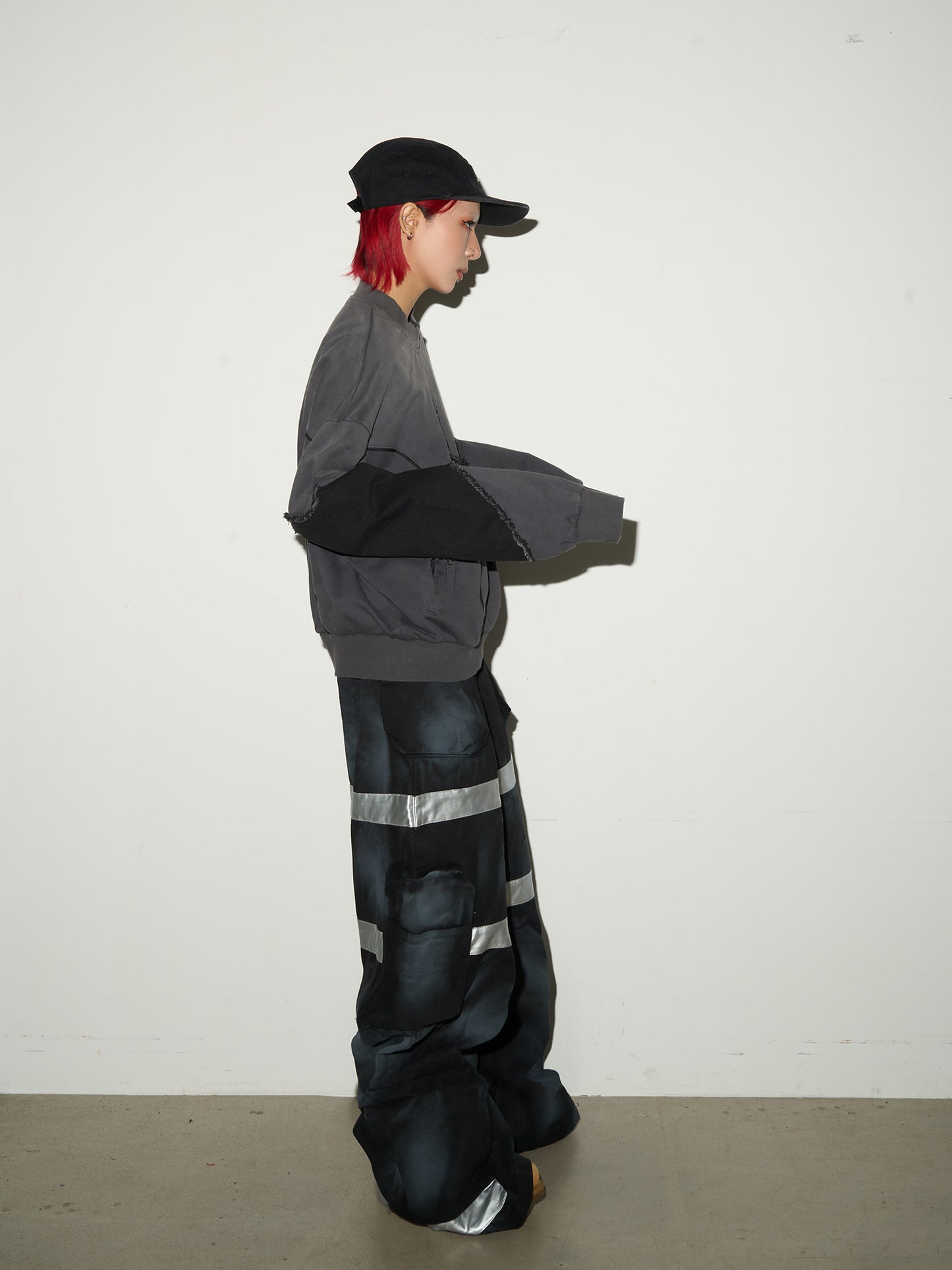 Star Damage Panel Sweatshirt  NA9081