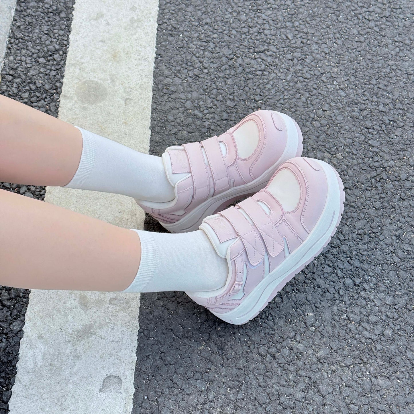 Sweet Lace Thick Sole Sneakers NA8472