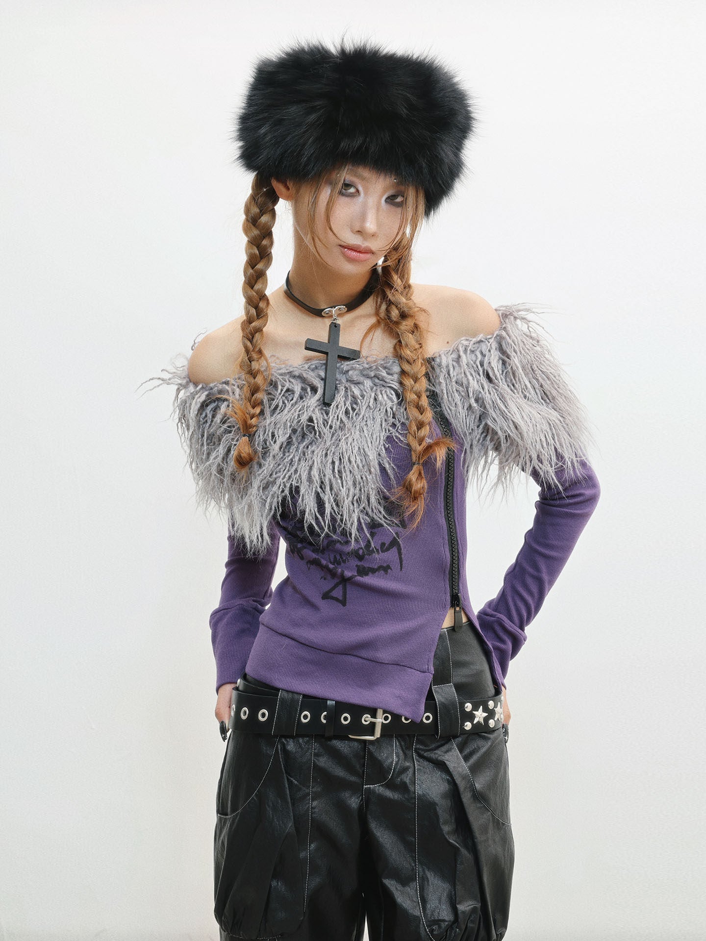 Fake Fur Trim Off-Shoulder Print Slim T-shirt NA8555